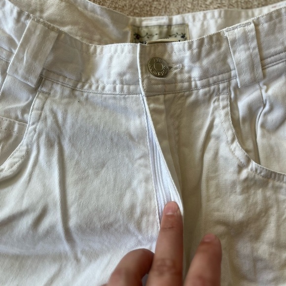 Vintage Runaway Bay High-Waisted White Cotton Shorts - Picture 5 of 10